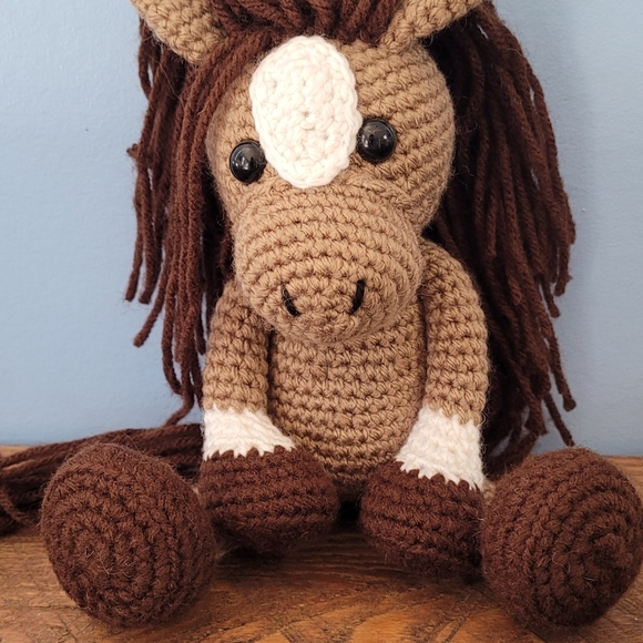 Crochet Keepsake Horse - Picture 1 of 3